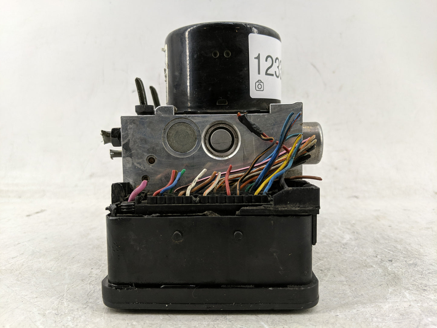 2009 Hyundai Genesis ABS Pump Control Module Replacement P/N:58920-3M050 Fits OEM Used Auto Parts - Oemusedautoparts1.com
