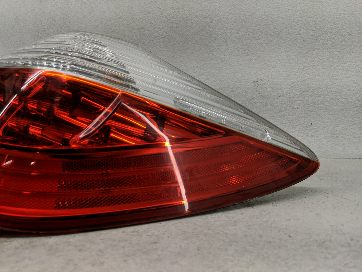 2009-2011 Hyundai Genesis Tail Light Assembly Passenger Right OEM Fits Fits 2009 2010 2011 OEM Used Auto Parts - Oemusedauto