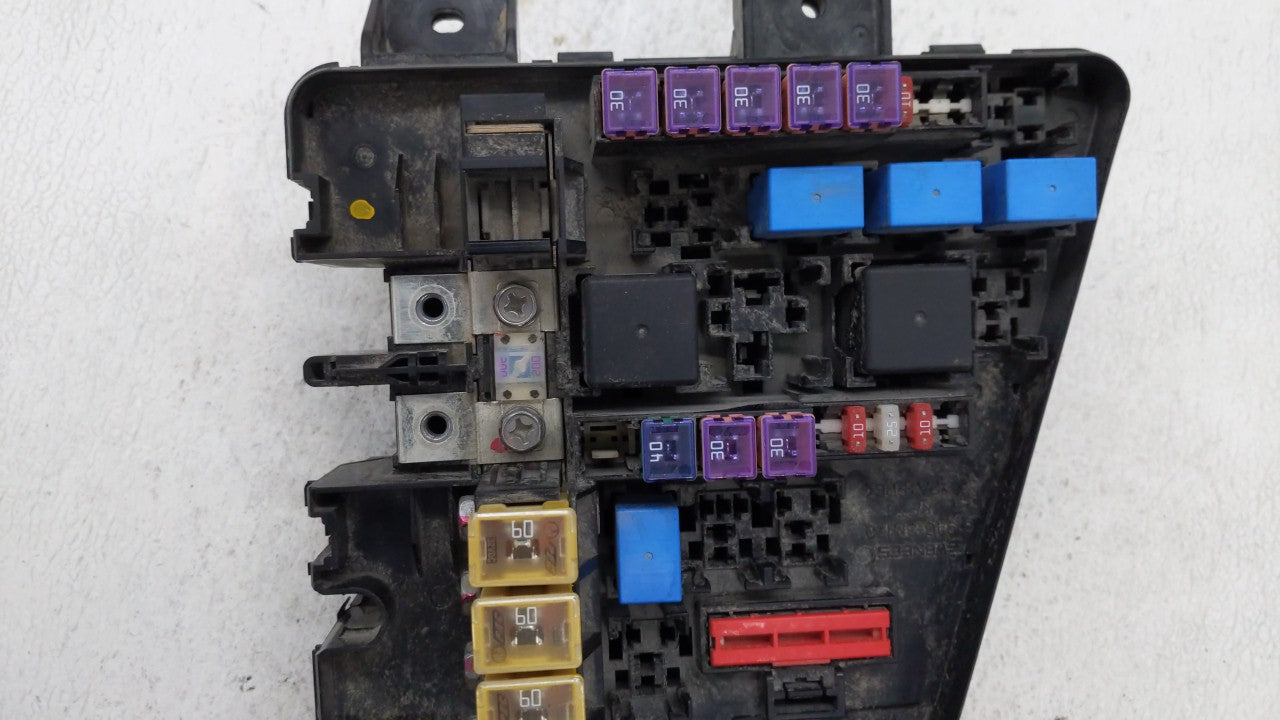 2009-2012 Hyundai Genesis Fusebox Fuse Box Panel Relay Module P/N:91940-3M160 91241-3M540 Fits Fits 2009 2010 2011 2012 OEM 