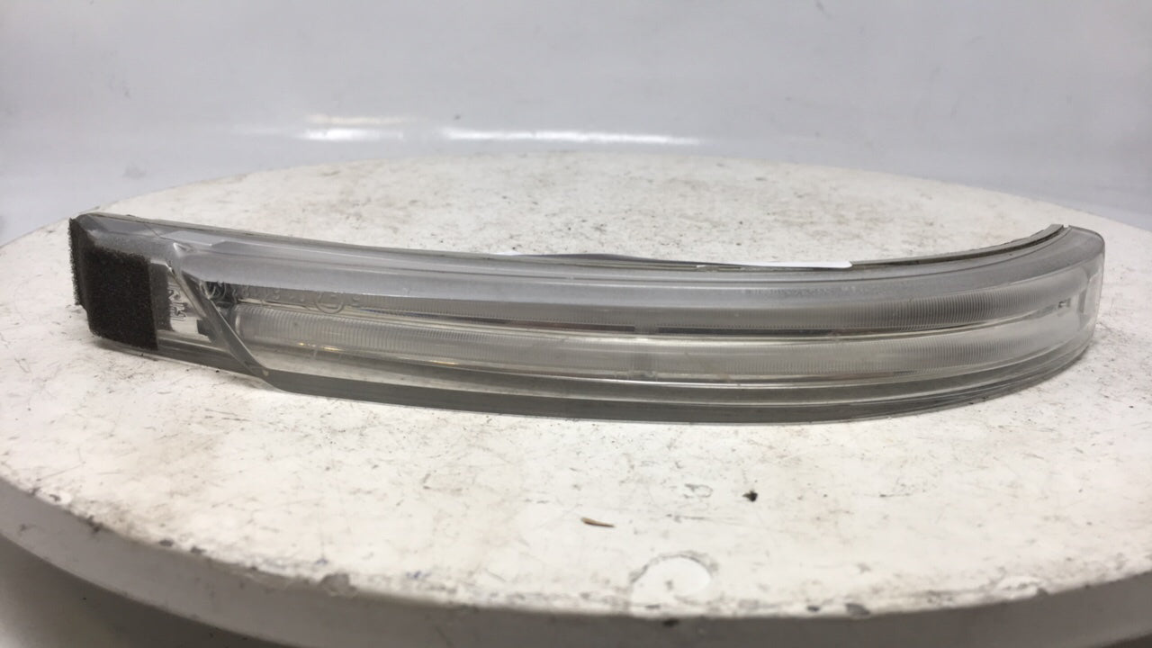 2009 Hyundai Genesis Passenger Right Oem Front Light Lamp Grey - Oemusedautoparts1.com