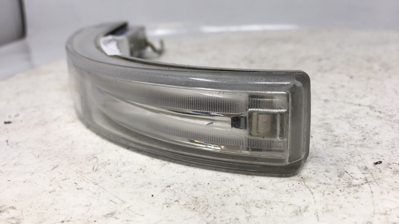 2009 Hyundai Genesis Passenger Right Oem Front Light Lamp Grey - Oemusedautoparts1.com