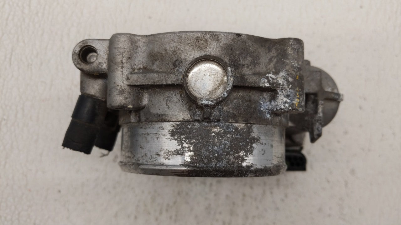 2009-2010 Hyundai Genesis Throttle Body P/N:35100-3F000 Fits Fits 2009 2010 2011 OEM Used Auto Parts - Oemusedautoparts1.com