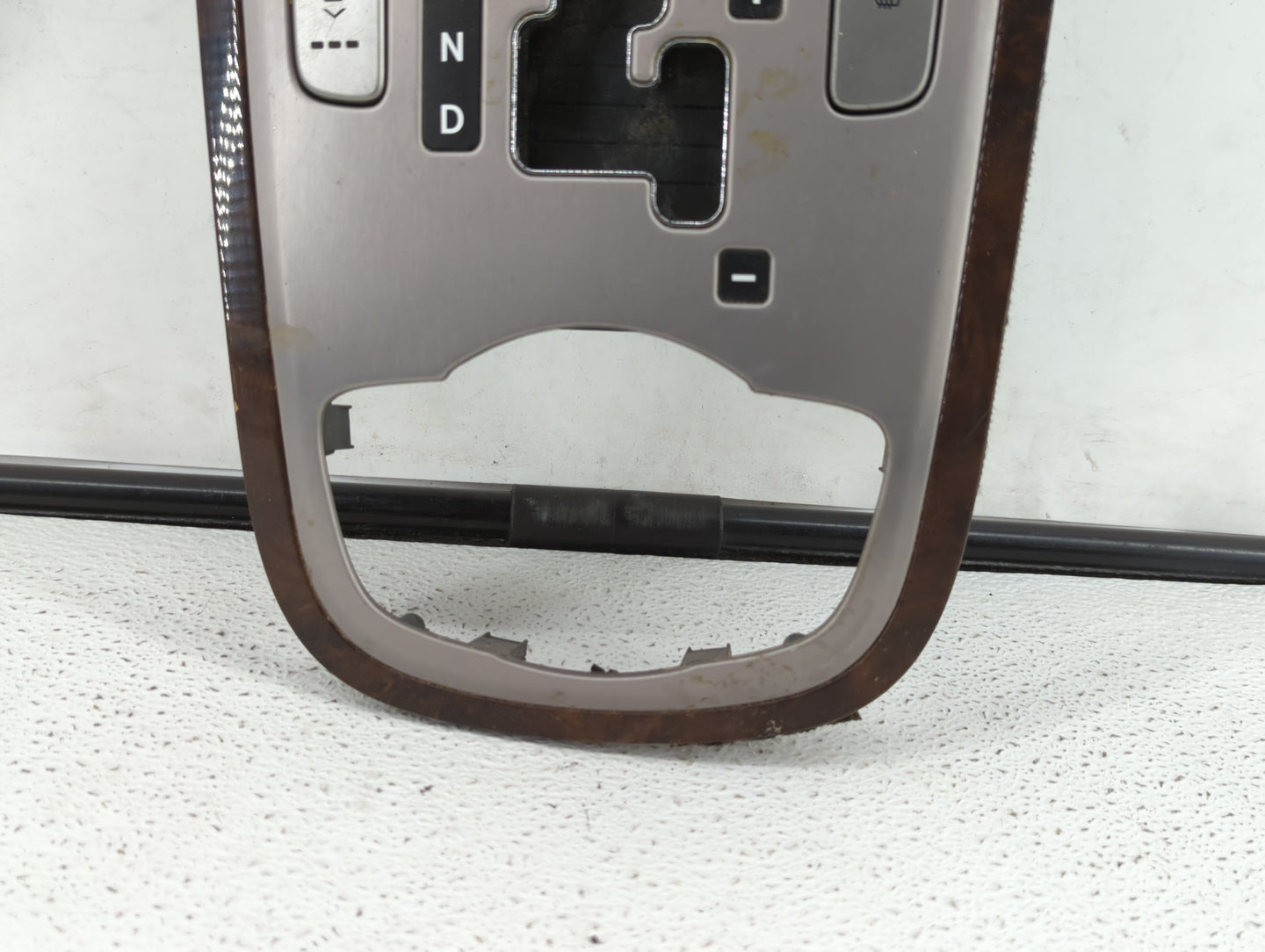2009 Hyundai Genesis Dash Trim Panel Oem 93335-3h000 - Oemusedautoparts1.com