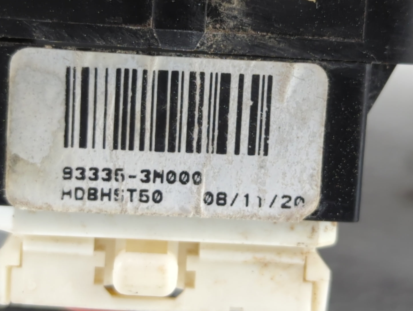 2009 Hyundai Genesis Dash Trim Panel Oem 93335-3h000 - Oemusedautoparts1.com