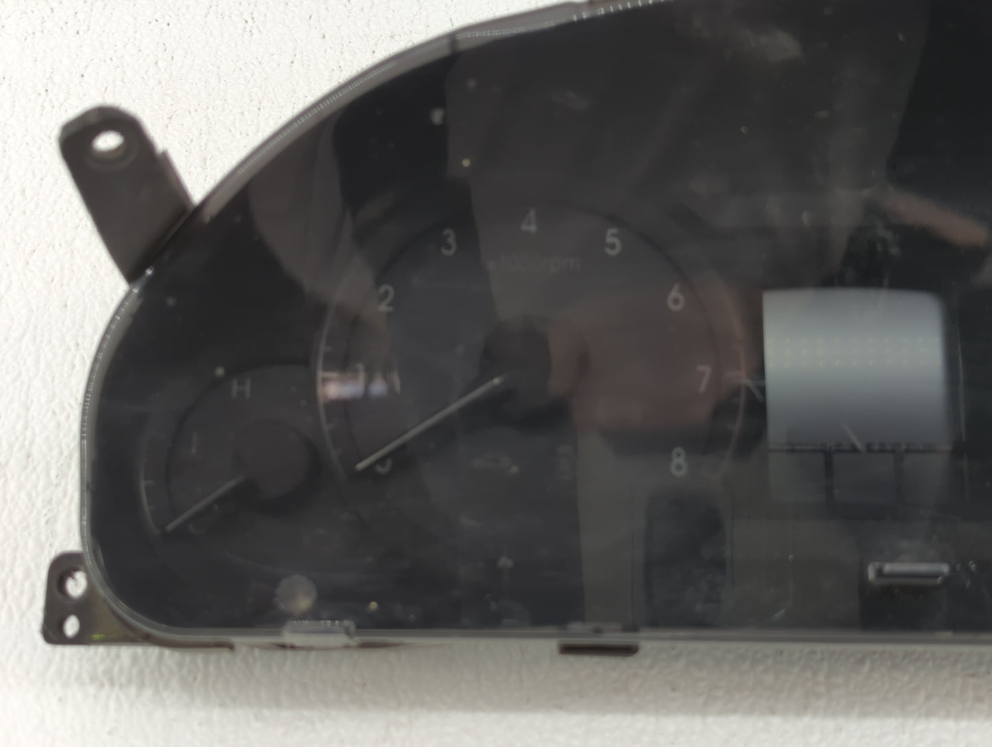 2009-2011 Hyundai Genesis Instrument Cluster Speedometer Gauges P/N:94011-3M100 Fits Fits 2009 2010 2011 OEM Used Auto Parts