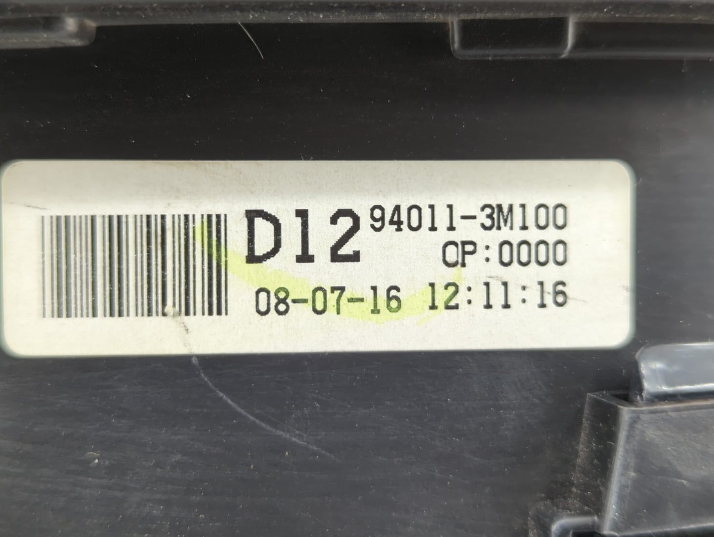 2009-2011 Hyundai Genesis Instrument Cluster Speedometer Gauges P/N:94011-3M100 Fits Fits 2009 2010 2011 OEM Used Auto Parts