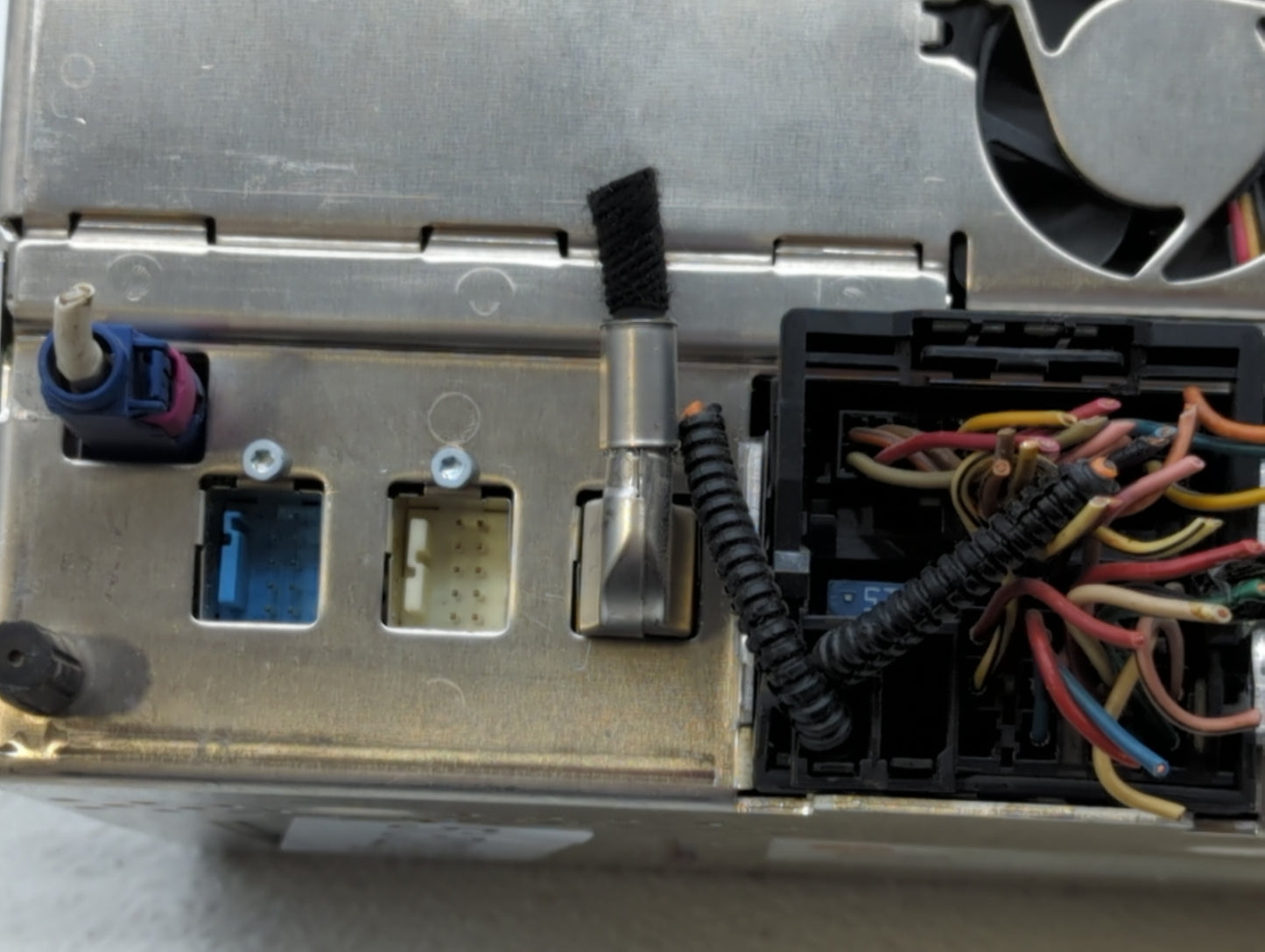 2009 Hyundai Genesis Radio AM FM Cd Player Receiver Replacement P/N:96190-3M150 Fits OEM Used Auto Parts - Oemusedautoparts1