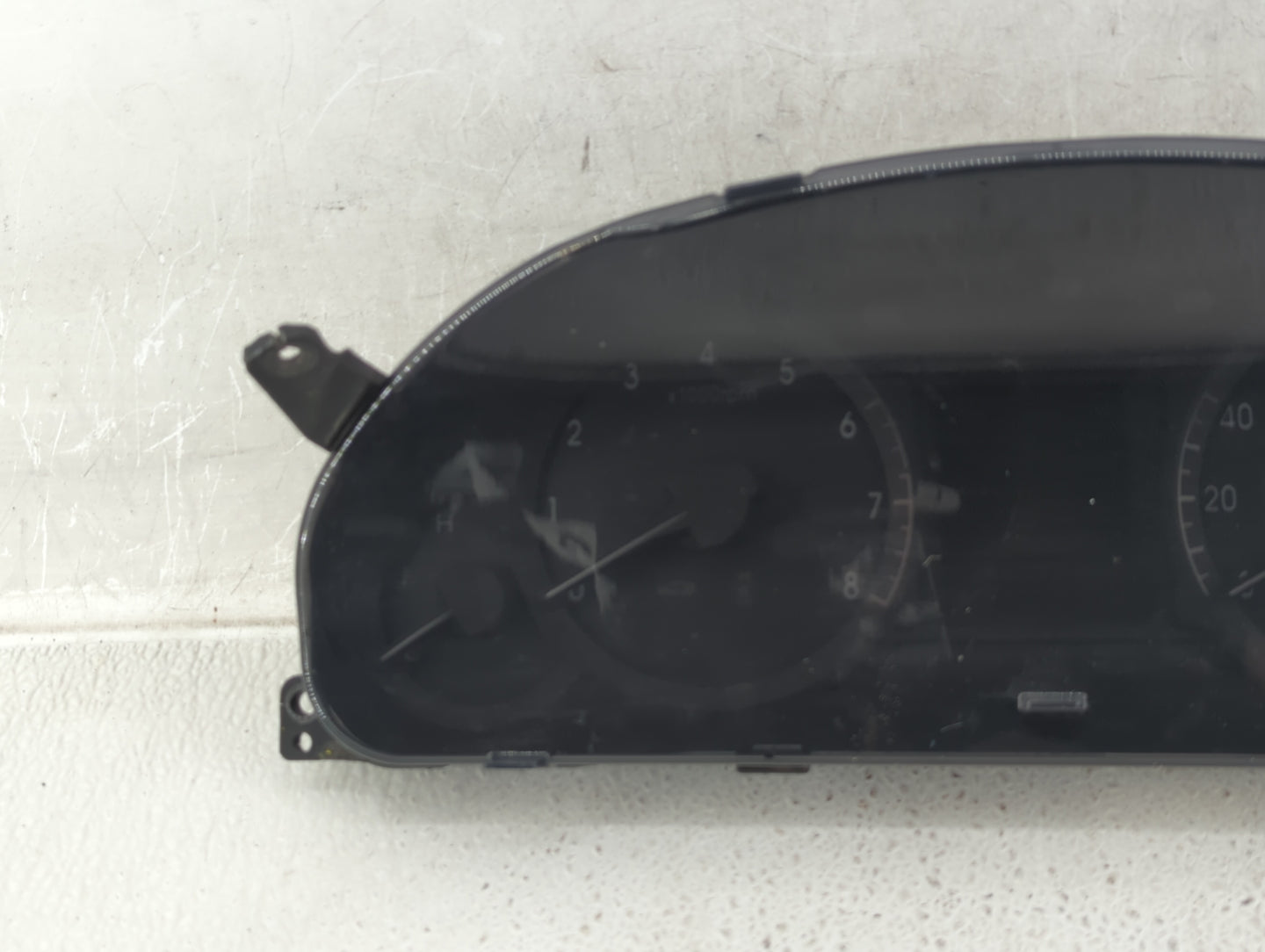 2009-2011 Hyundai Genesis Instrument Cluster Speedometer Gauges P/N:94011-3M101 Fits Fits 2009 2010 2011 OEM Used Auto Parts
