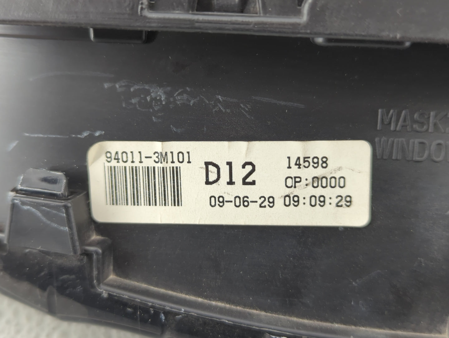 2009-2011 Hyundai Genesis Instrument Cluster Speedometer Gauges P/N:94011-3M101 Fits Fits 2009 2010 2011 OEM Used Auto Parts