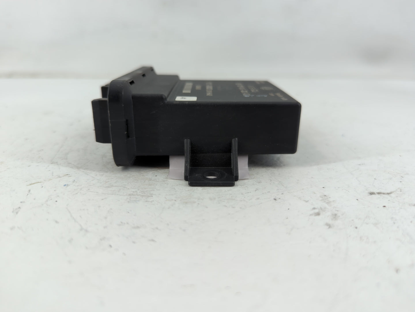 2009-2010 Hyundai Genesis Body Control Module Bcm Inner Cabin Fuse Box - Oemusedautoparts1.com