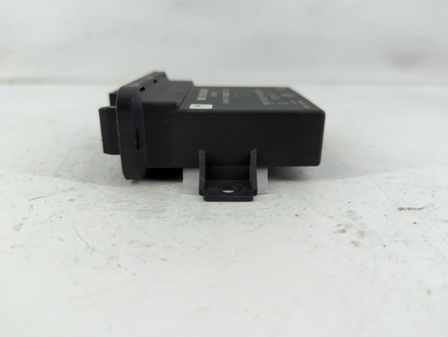 2009-2010 Hyundai Genesis Body Control Module Bcm Inner Cabin Fuse Box - Oemusedautoparts1.com