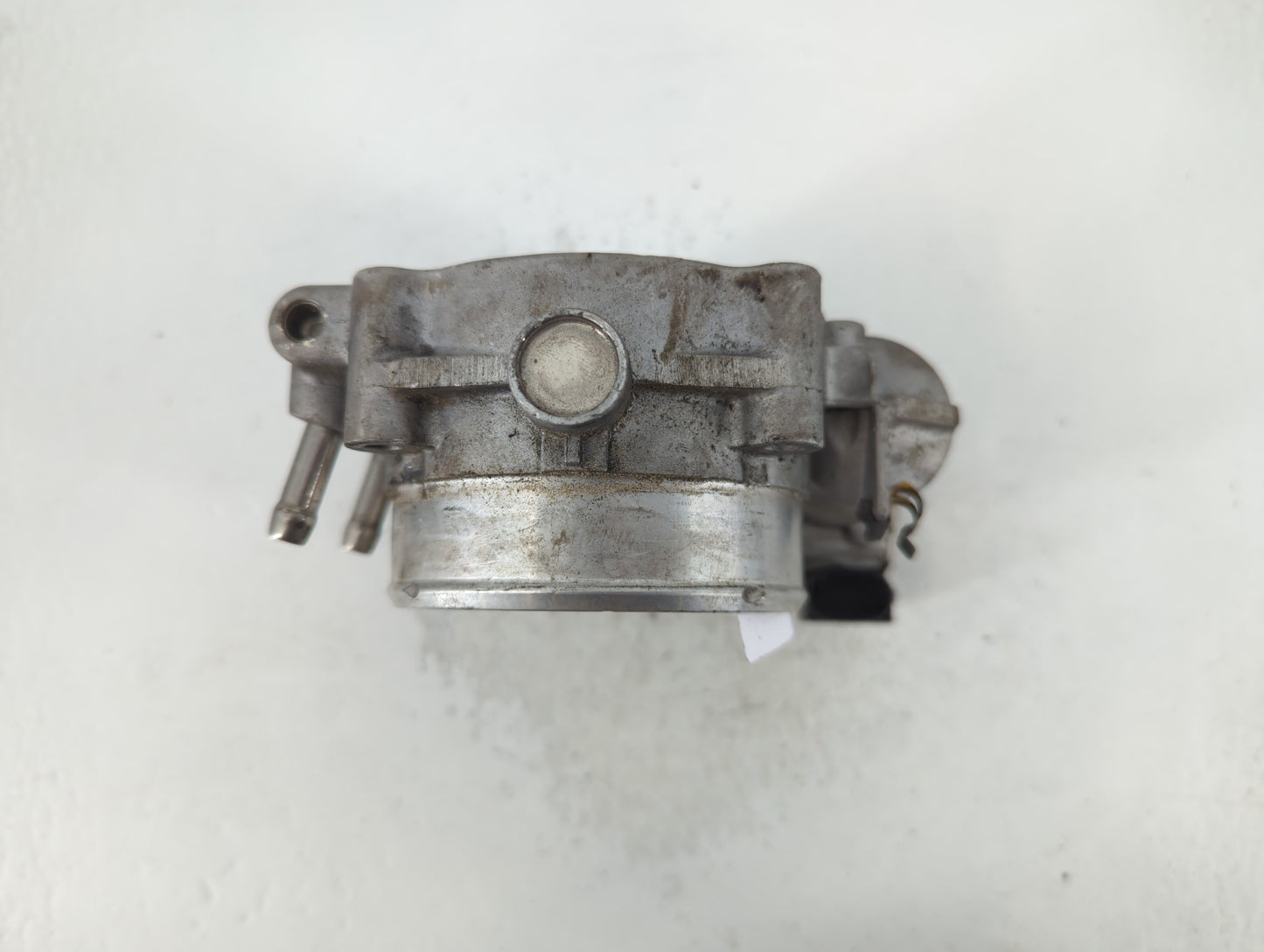 2009-2010 Hyundai Genesis Throttle Body P/N:35100-3F010 Fits Fits 2009 2010 2011 OEM Used Auto Parts - Oemusedautoparts1.com