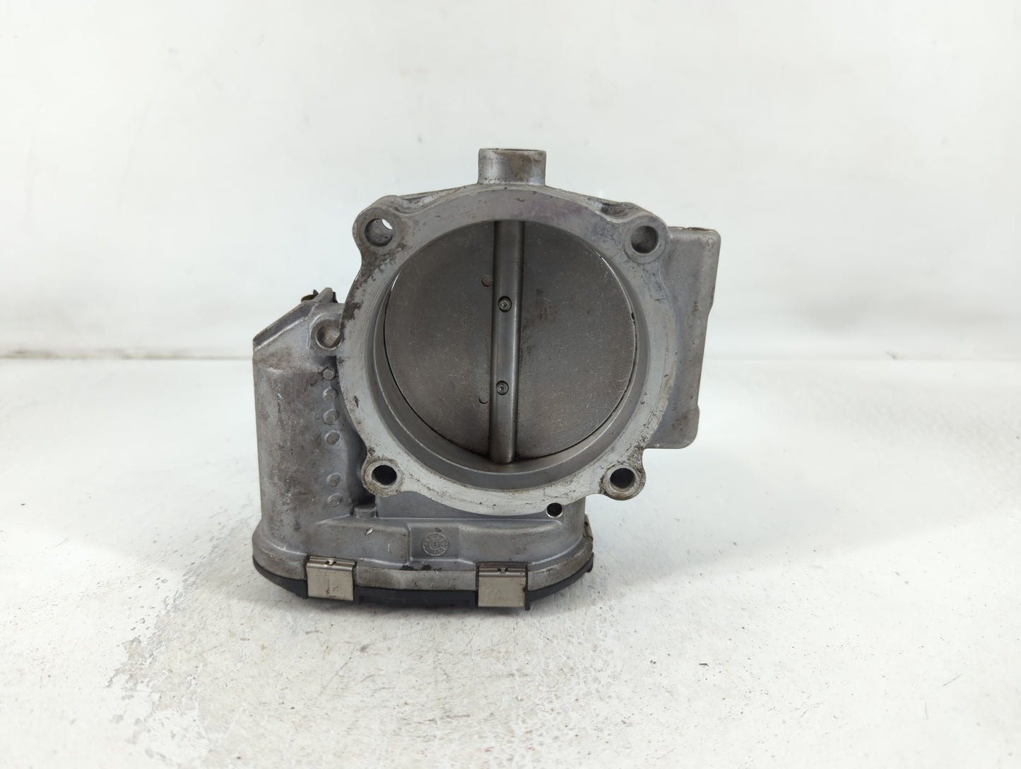 2009-2010 Hyundai Genesis Throttle Body P/N:35100-3F010 Fits Fits 2009 2010 2011 OEM Used Auto Parts - Oemusedautoparts1.com