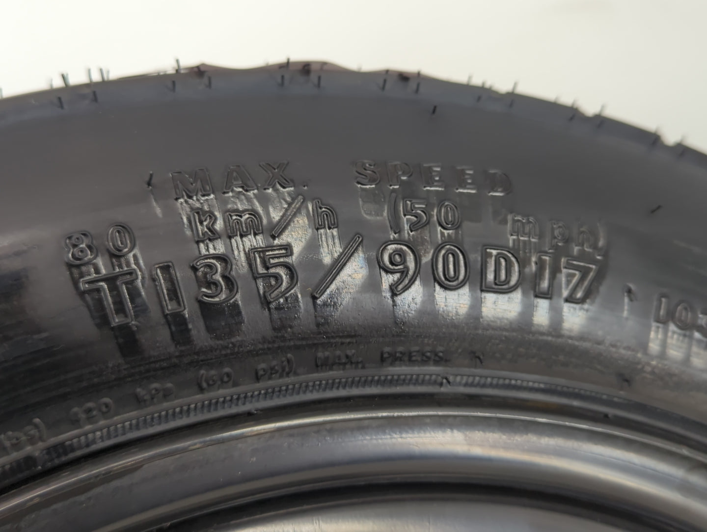 2009-2016 Hyundai Genesis Spare Donut Tire Wheel Rim Oem - Oemusedautoparts1.com