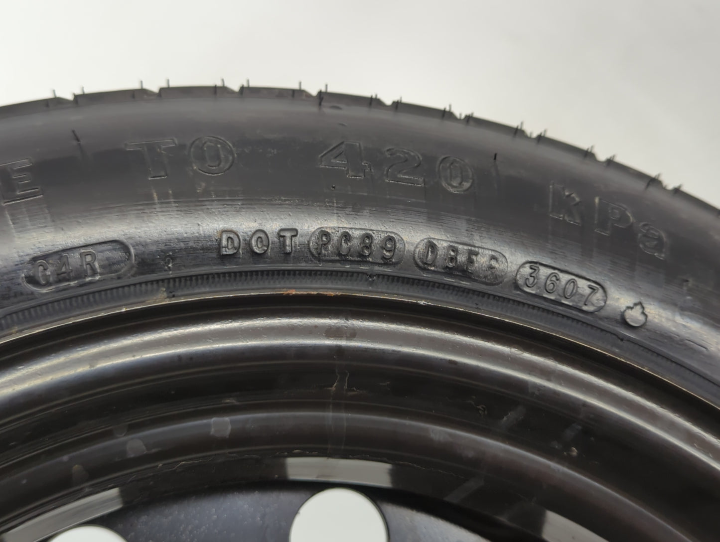 2009-2016 Hyundai Genesis Spare Donut Tire Wheel Rim Oem - Oemusedautoparts1.com