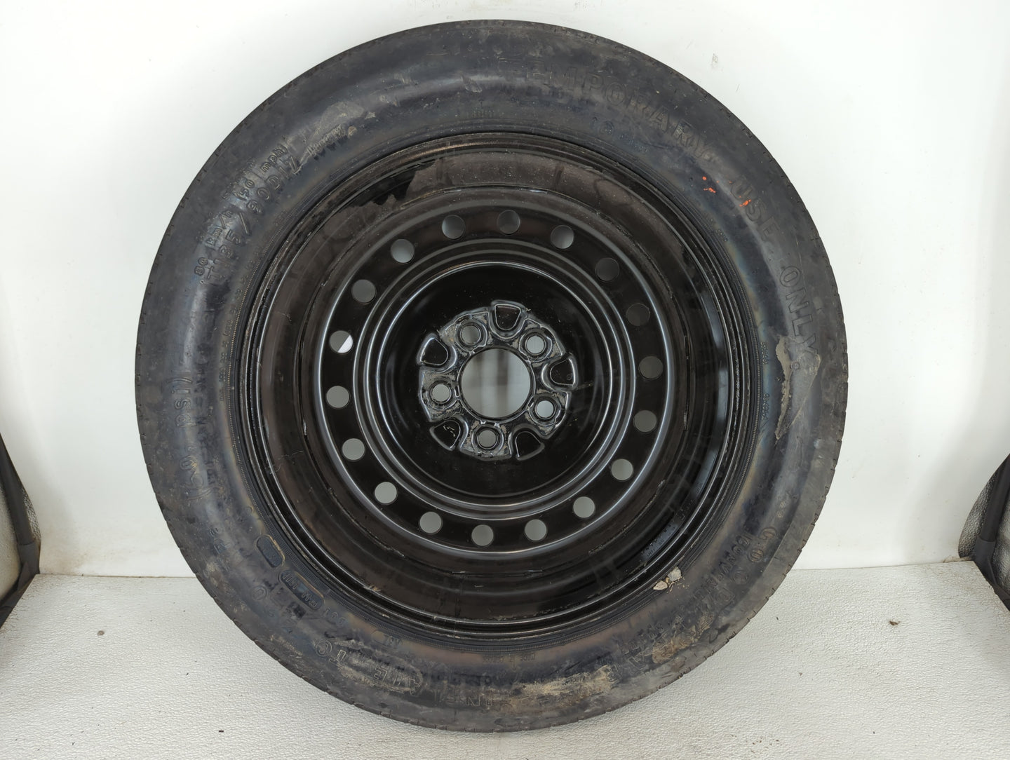 2009-2016 Hyundai Genesis Spare Donut Tire Wheel Rim Oem - Oemusedautoparts1.com