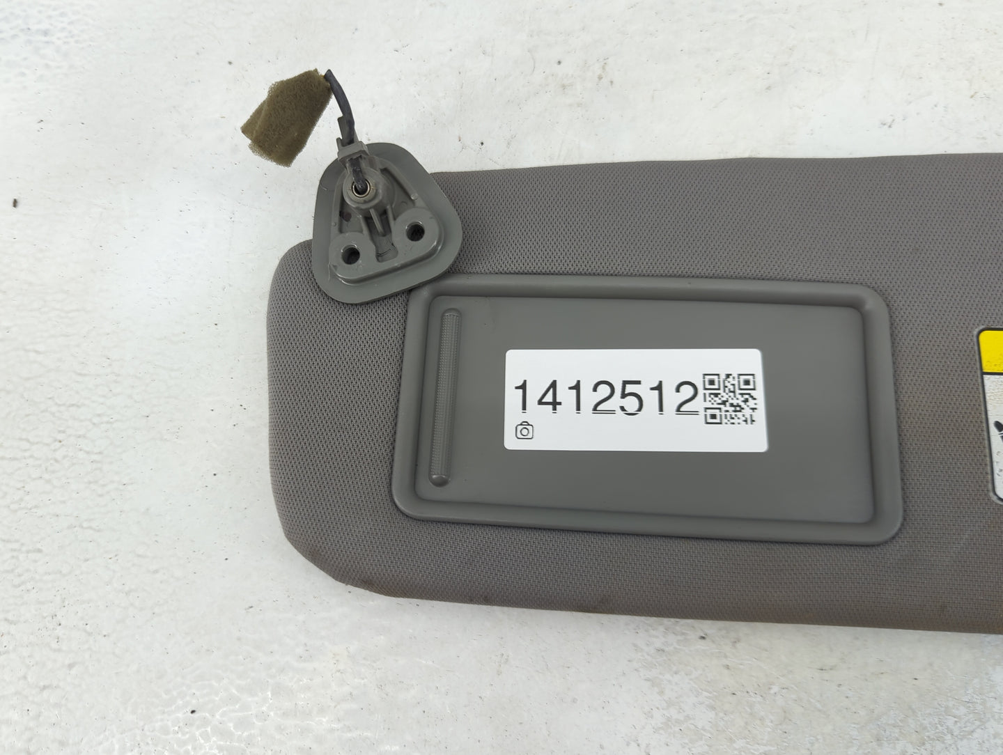 2007-2009 Hyundai Santa Fe Sun Visor Shade Replacement Driver Left Mirror Fits Fits 2007 2008 2009 OEM Used Auto Parts - Oem