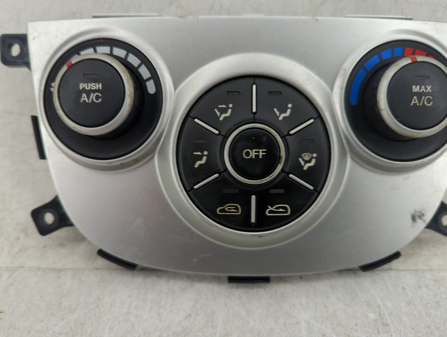 2007-2009 Hyundai Santa Fe Climate Control Module Temperature AC/Heater Replacement Fits Fits 2007 2008 2009 OEM Used Auto P