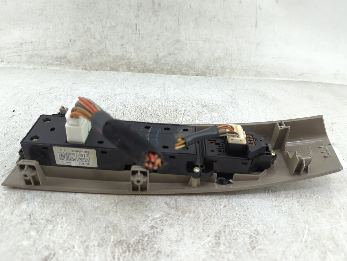 2007-2009 Hyundai Santa Fe Master Power Window Switch Replacement Driver Side Left Fits Fits 2007 2008 2009 OEM Used Auto Pa