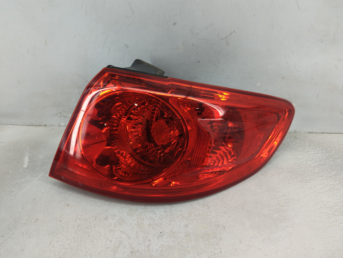 2007-2009 Hyundai Santa Fe Tail Light Assembly Passenger Right OEM P/N:92402-0W050 Fits Fits 2007 2008 2009 OEM Used Auto Pa