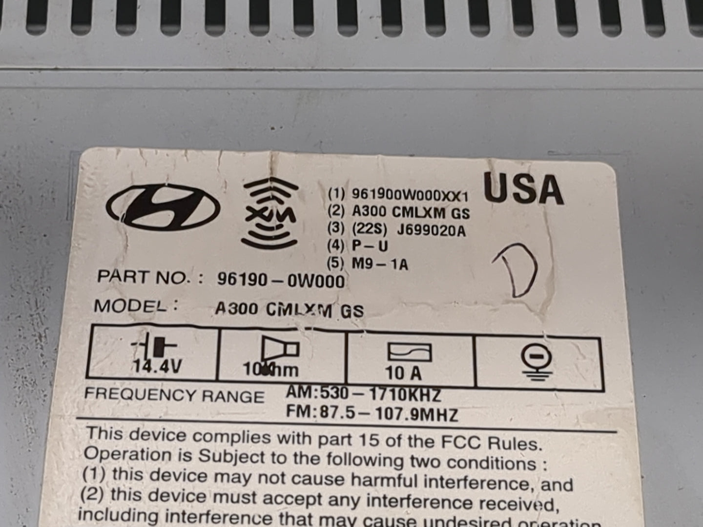 2009 Hyundai Santa Fe Radio AM FM Cd Player Receiver Replacement P/N:961900W000XX1 96190-0W000, A300CMLXMGS Fits OEM Used Au