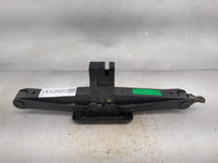 2009 Hyundai Santa Fe Spare Scissor Car Jack 1512522 - Oemusedautoparts1.com
