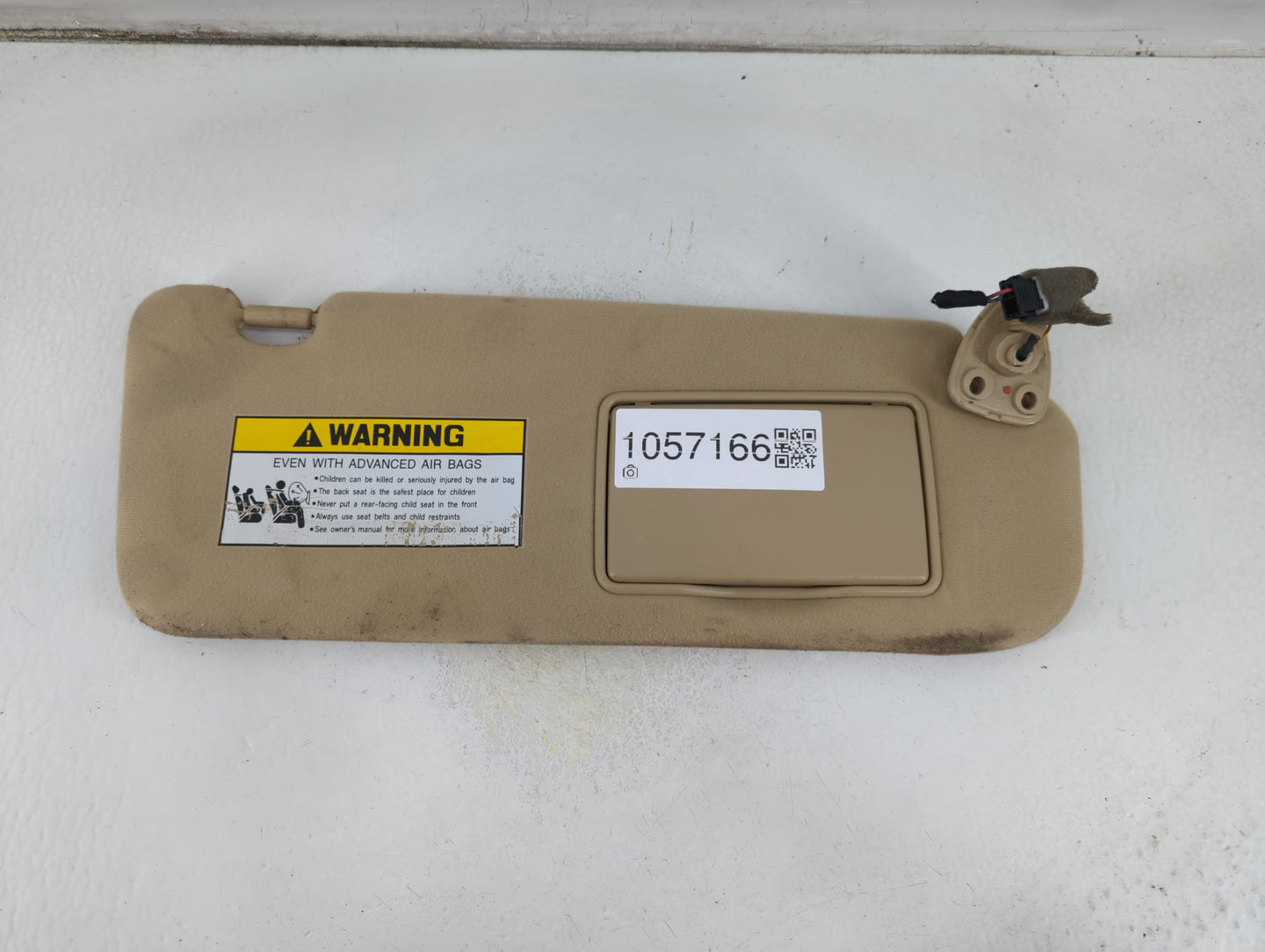2008-2010 Hyundai Sonata Sun Visor Shade Replacement Passenger Right Mirror Fits Fits 2008 2009 2010 OEM Used Auto Parts - O
