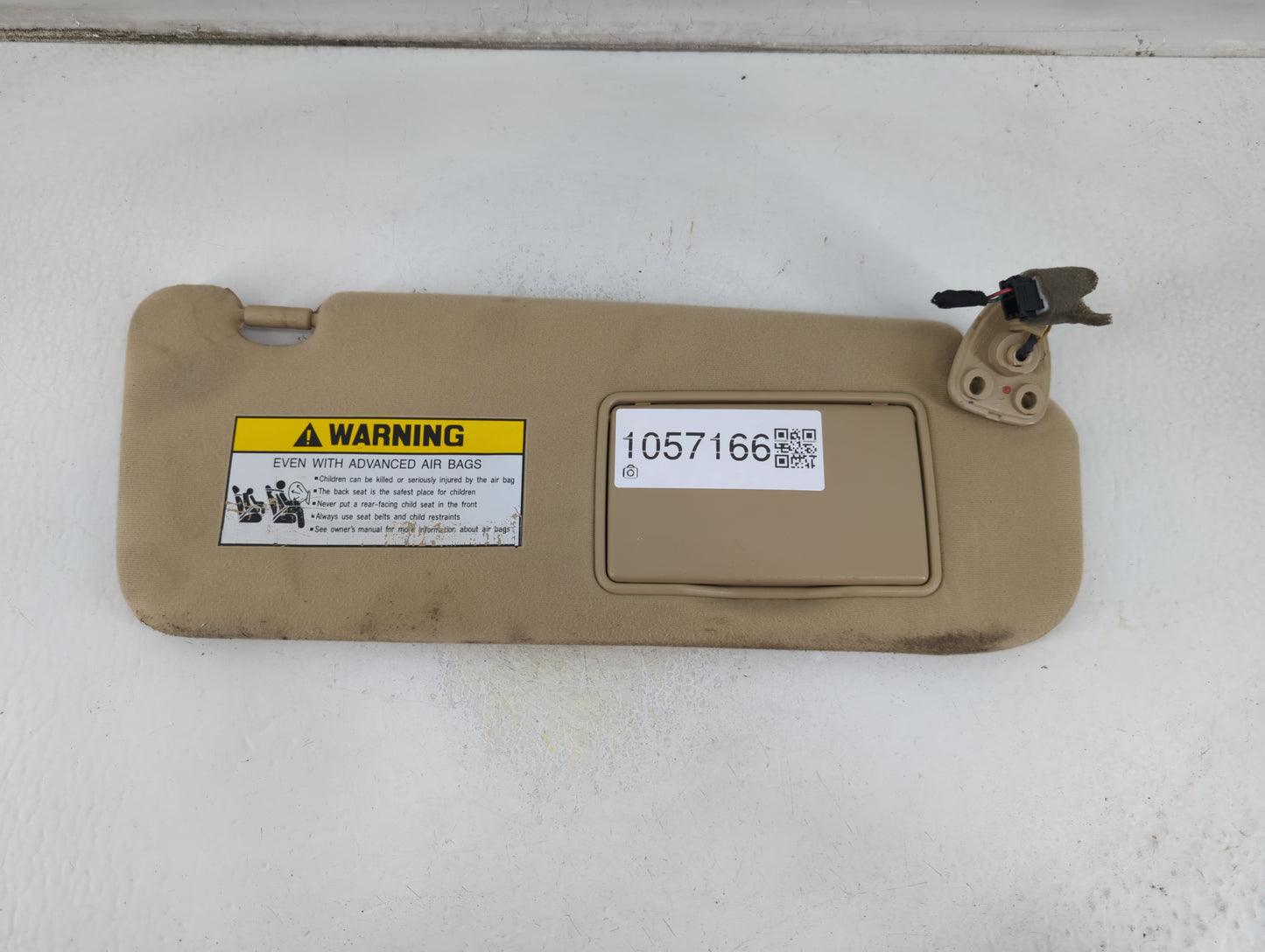 2008-2010 Hyundai Sonata Sun Visor Shade Replacement Passenger Right Mirror Fits Fits 2008 2009 2010 OEM Used Auto Parts - O