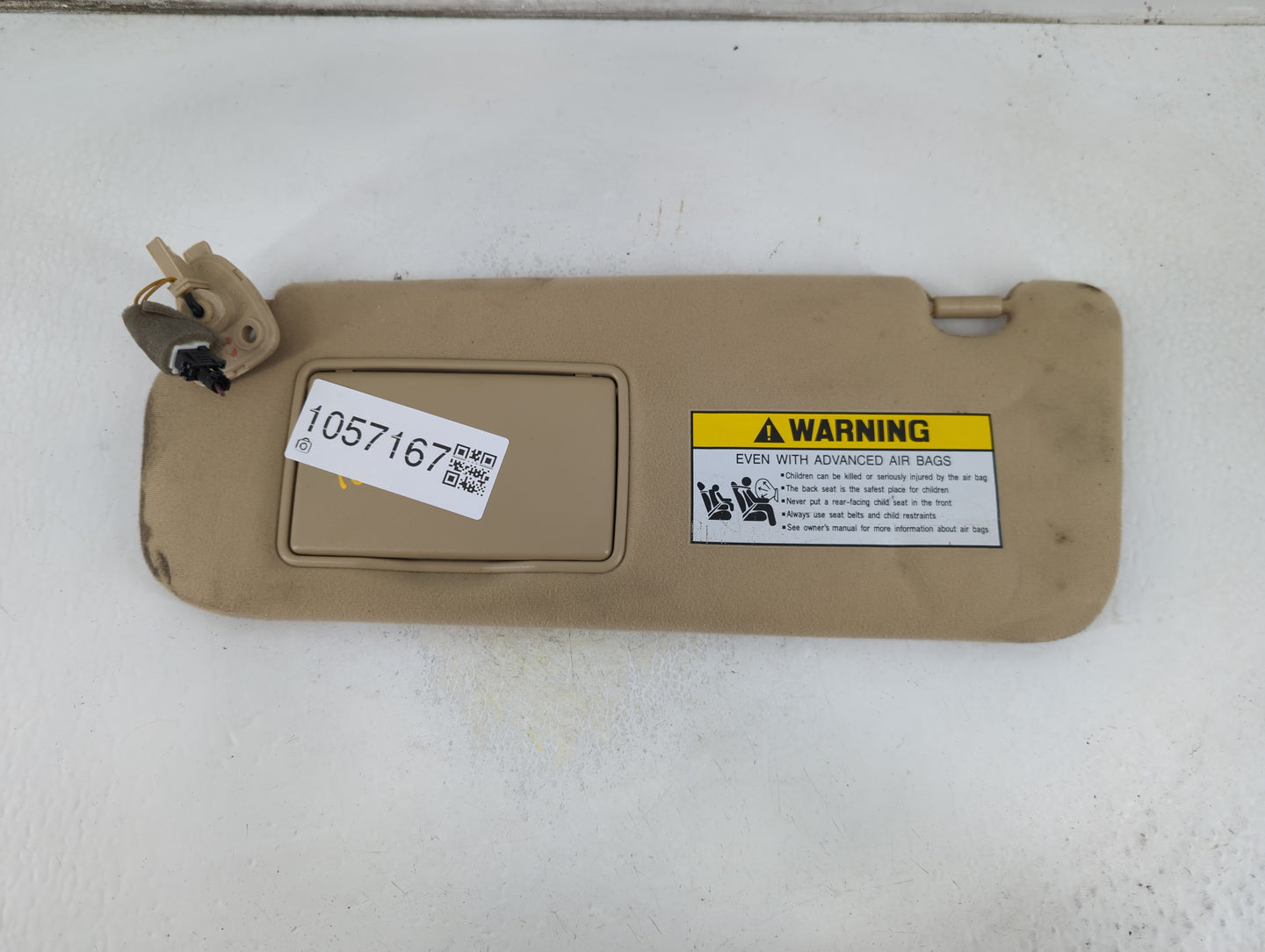 2008-2010 Hyundai Sonata Sun Visor Shade Replacement Driver Left Mirror Fits Fits 2008 2009 2010 OEM Used Auto Parts - Oemus