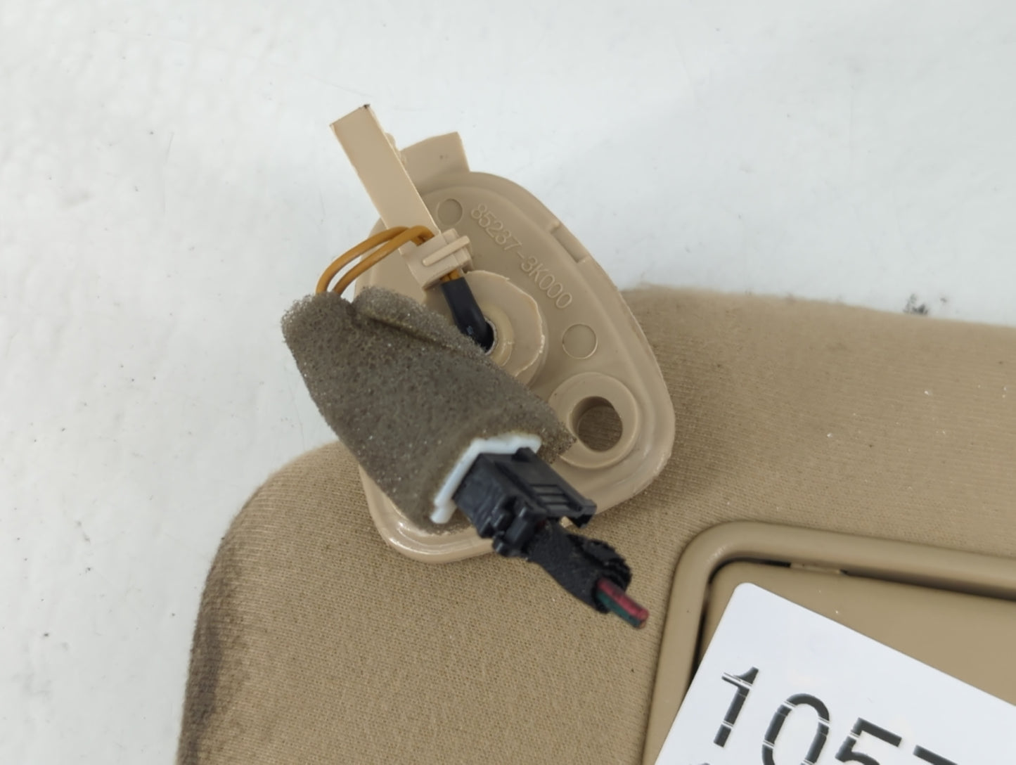 2008-2010 Hyundai Sonata Sun Visor Shade Replacement Driver Left Mirror Fits Fits 2008 2009 2010 OEM Used Auto Parts - Oemus