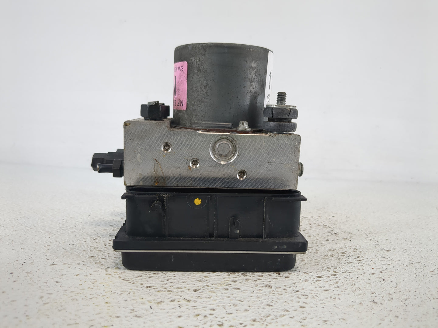 2009-2010 Hyundai Sonata ABS Pump Control Module Replacement P/N:58920-3K500 Fits Fits 2009 2010 OEM Used Auto Parts - Oemus