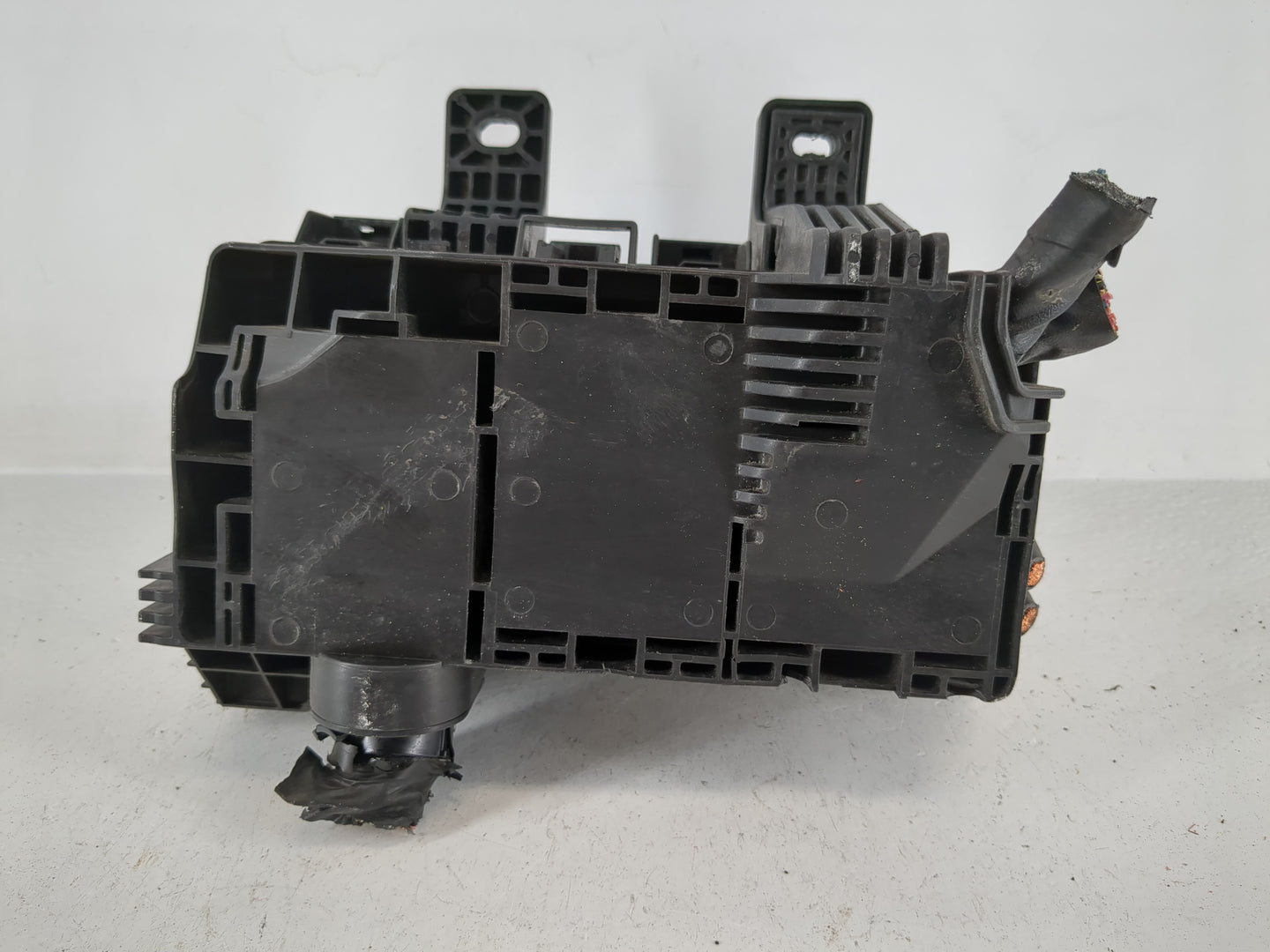 2008-2010 Hyundai Sonata Fusebox Fuse Box Panel Relay Module P/N:91950-3K750 Fits Fits 2008 2009 2010 OEM Used Auto Parts - 