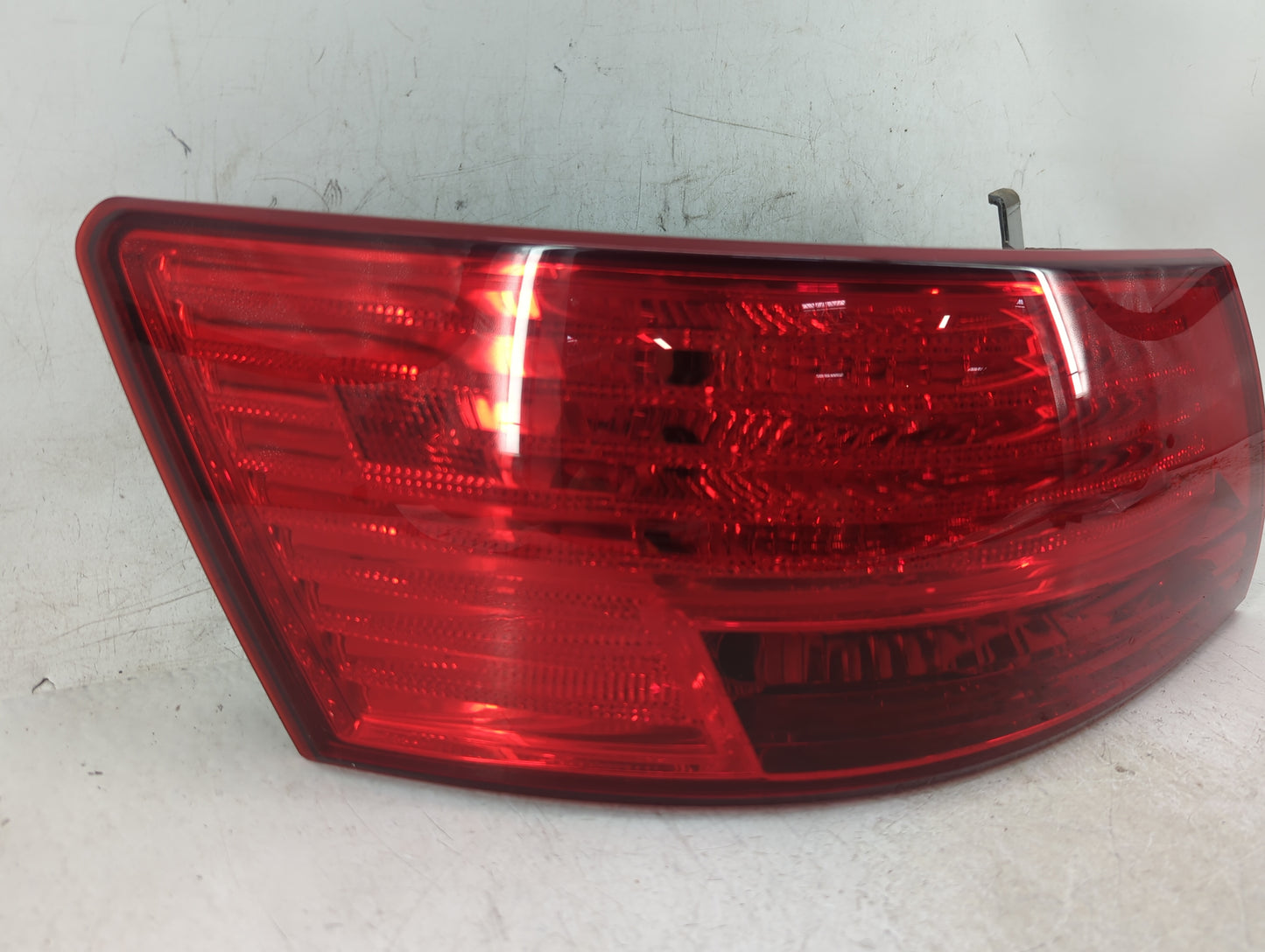 2009-2010 Hyundai Sonata Tail Light Assembly Driver Left OEM P/N:92401-0A Fits Fits 2009 2010 OEM Used Auto Parts - Oemuseda