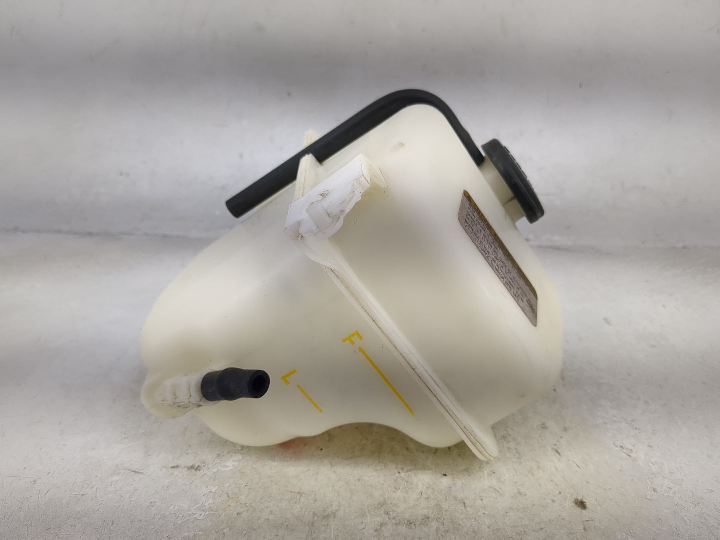 2006-2009 Hyundai Sonata Radiator Coolant Overflow Expansion Tank Bottle 1494616 - Oemusedautoparts1.com