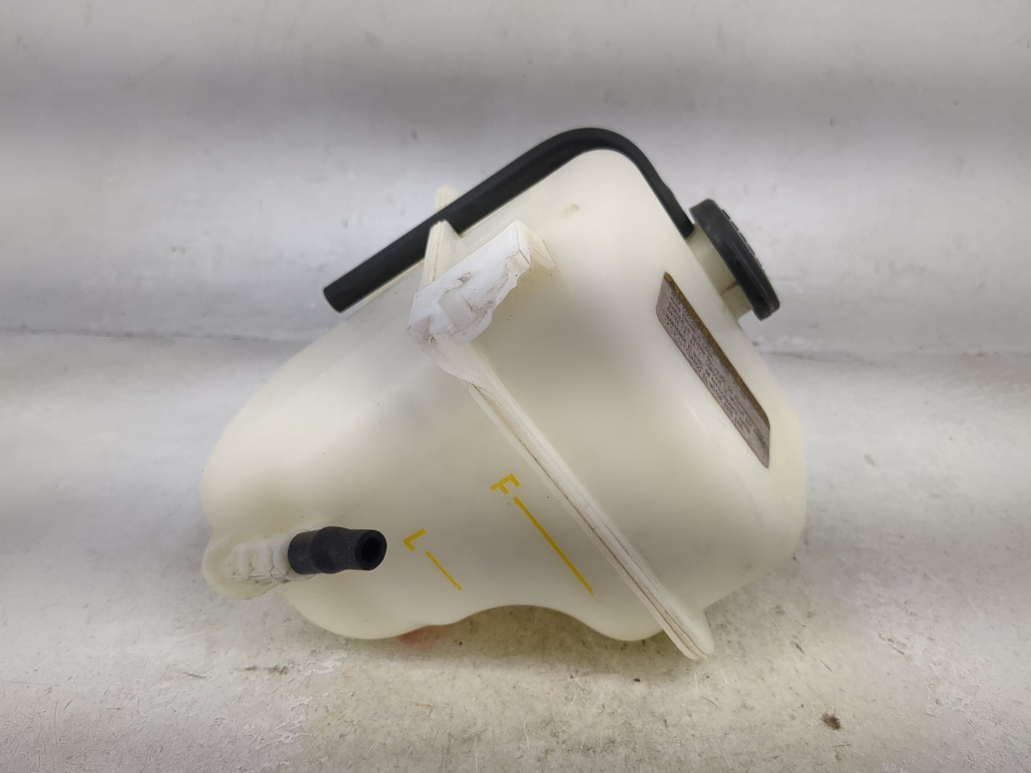 2006-2009 Hyundai Sonata Radiator Coolant Overflow Expansion Tank Bottle 1494616 - Oemusedautoparts1.com