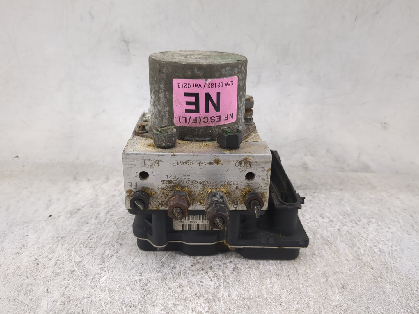 2009-2010 Hyundai Sonata ABS Pump Control Module Replacement P/N:58920-0A500 0265950500 Fits Fits 2009 2010 OEM Used Auto Pa
