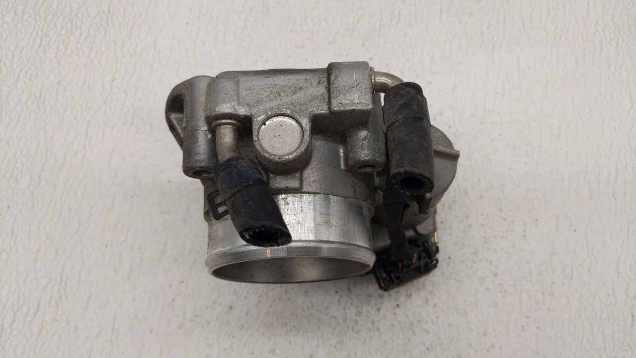 2006-2010 Hyundai Sonata Throttle Body P/N:35100-25400 35100-25200 Fits Fits 2006 2007 2008 2009 2010 2011 2012 2013 OEM Use
