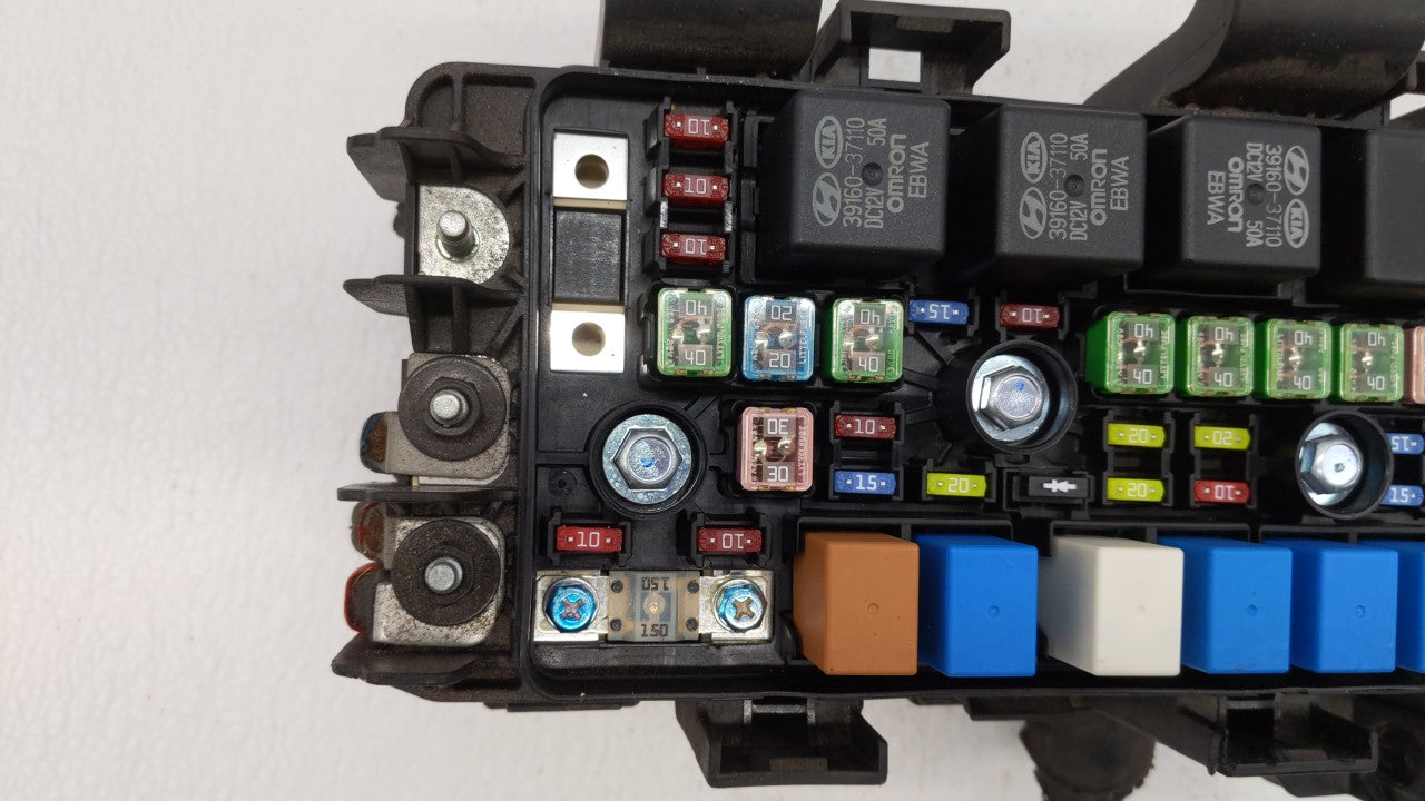 2008-2010 Hyundai Sonata Fusebox Fuse Box Panel Relay Module P/N:91950-3K540 91950-3K750 Fits Fits 2008 2009 2010 OEM Used A