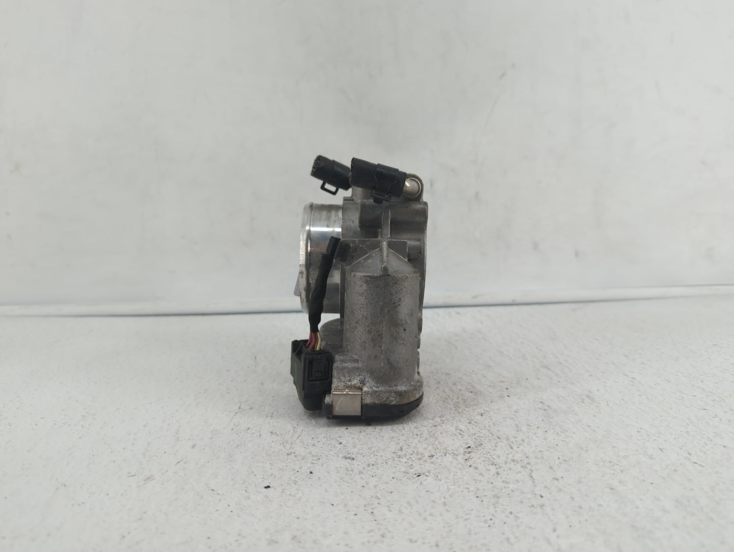 2006-2010 Hyundai Sonata Throttle Body P/N:35100-25400 35100-25200 Fits Fits 2006 2007 2008 2009 2010 2011 2012 2013 OEM Use