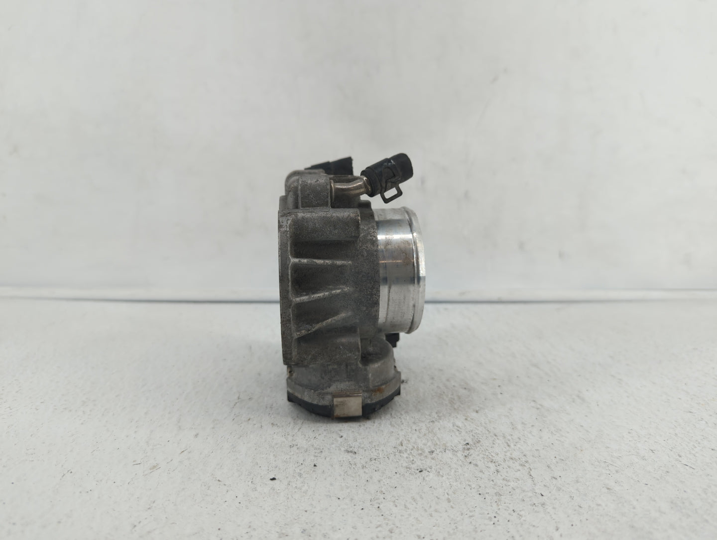 2006-2010 Hyundai Sonata Throttle Body P/N:35100-25400 35100-25200 Fits Fits 2006 2007 2008 2009 2010 2011 2012 2013 OEM Use