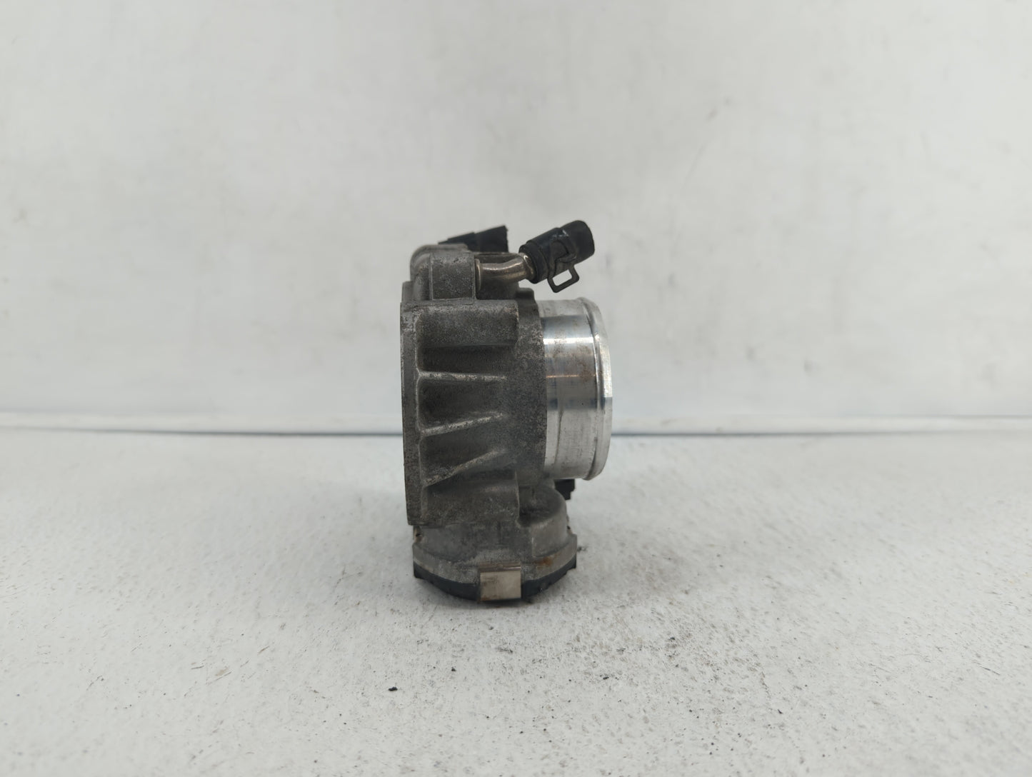 2006-2010 Hyundai Sonata Throttle Body P/N:35100-25400 35100-25200 Fits Fits 2006 2007 2008 2009 2010 2011 2012 2013 OEM Use