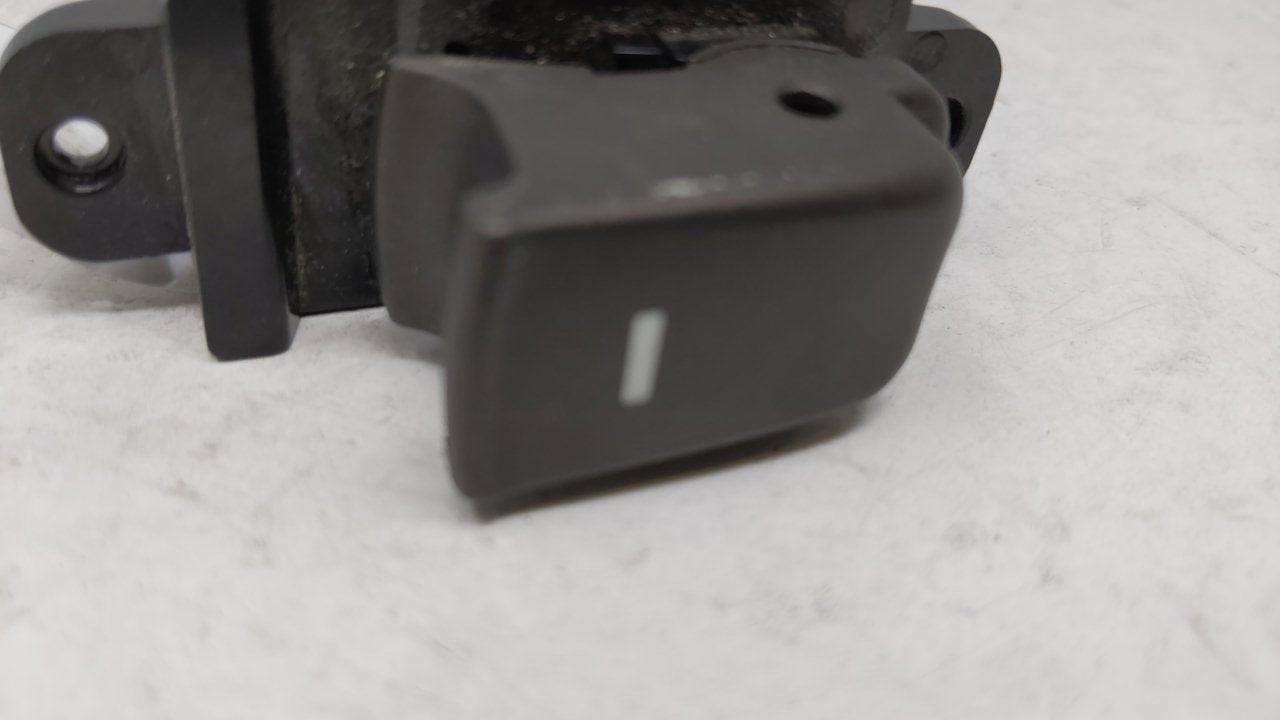 2009 Hyundai Sonata Passenger Right Rear Power Window Switch - Oemusedautoparts1.com