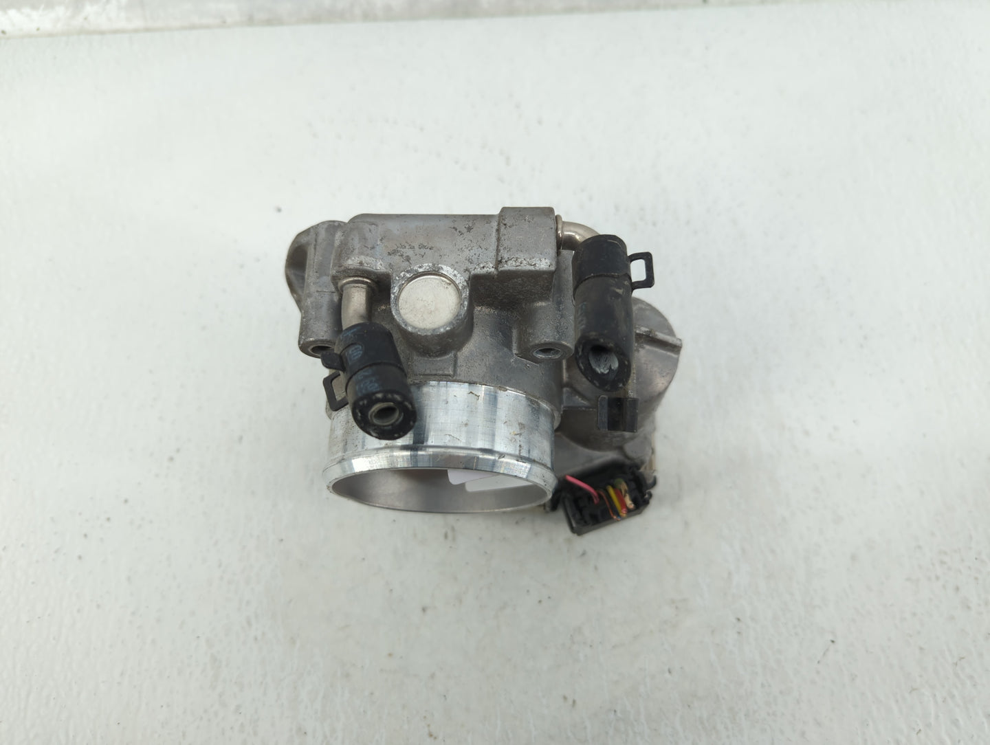 2006-2010 Hyundai Sonata Throttle Body P/N:35100-25200 Fits Fits 2006 2007 2008 2009 2010 2011 2012 2013 OEM Used Auto Parts