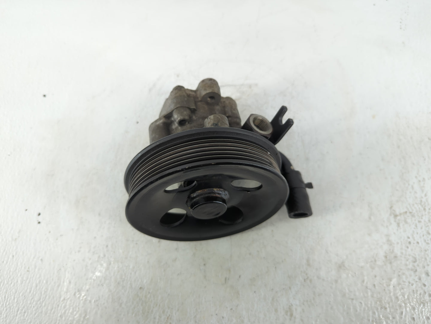 2008-2010 Hyundai Sonata Power Steering Column Pump Oem - Oemusedautoparts1.com