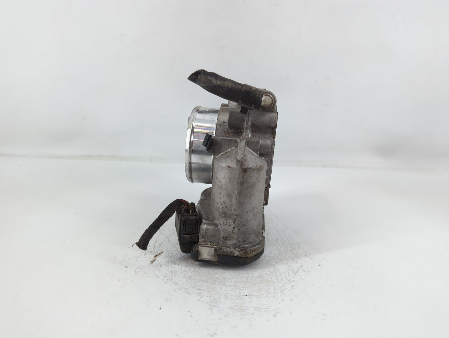 2006-2010 Hyundai Sonata Throttle Body P/N:9 590 930 001 35100-2400 Fits Fits 2006 2007 2008 2009 2010 2011 2012 2013 OEM Us
