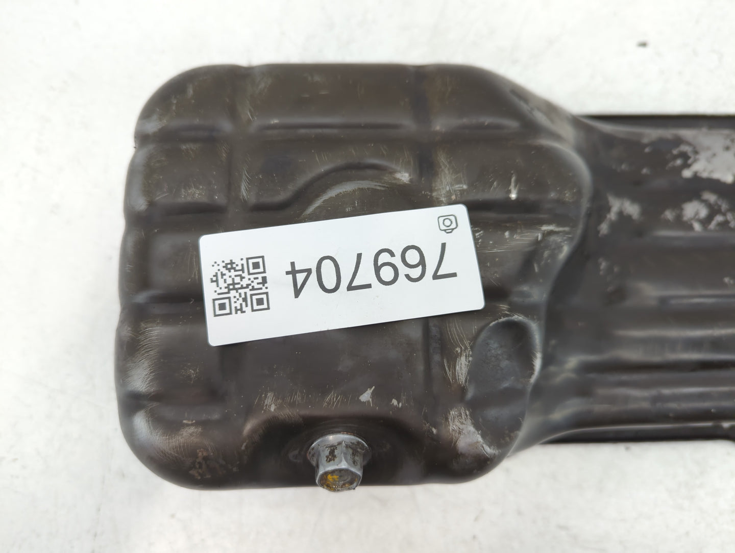 2009-2010 Hyundai Sonata Engine Oil Pan Fits Fits 2009 2010 2011 2012 2013 OEM Used Auto Parts - Oemusedautoparts1.com