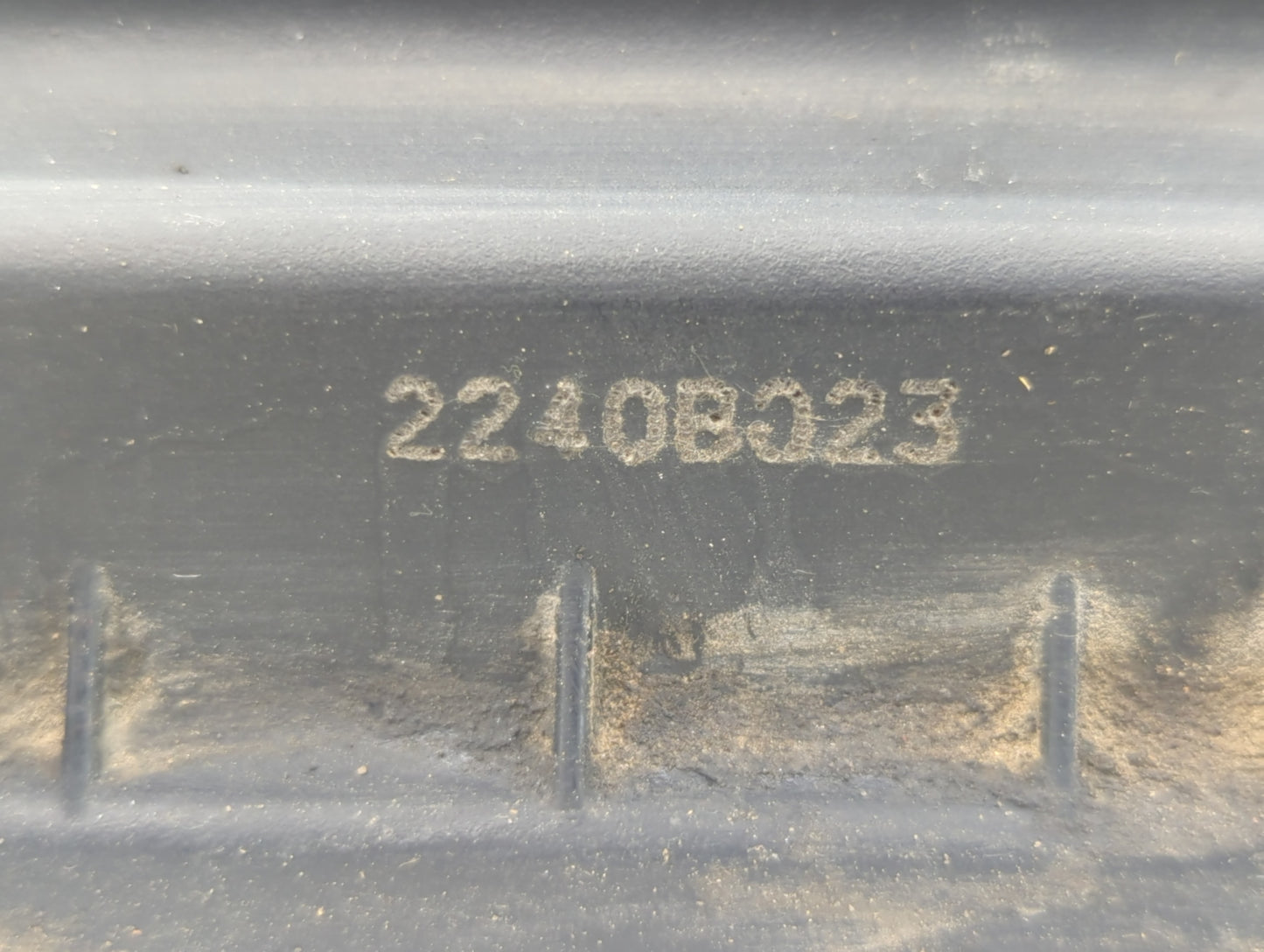 2009 Hyundai Sonata Driver Left Cylinder Head Valve Cover P/N:2240B023 Fits OEM Used Auto Parts - Oemusedautoparts1.com