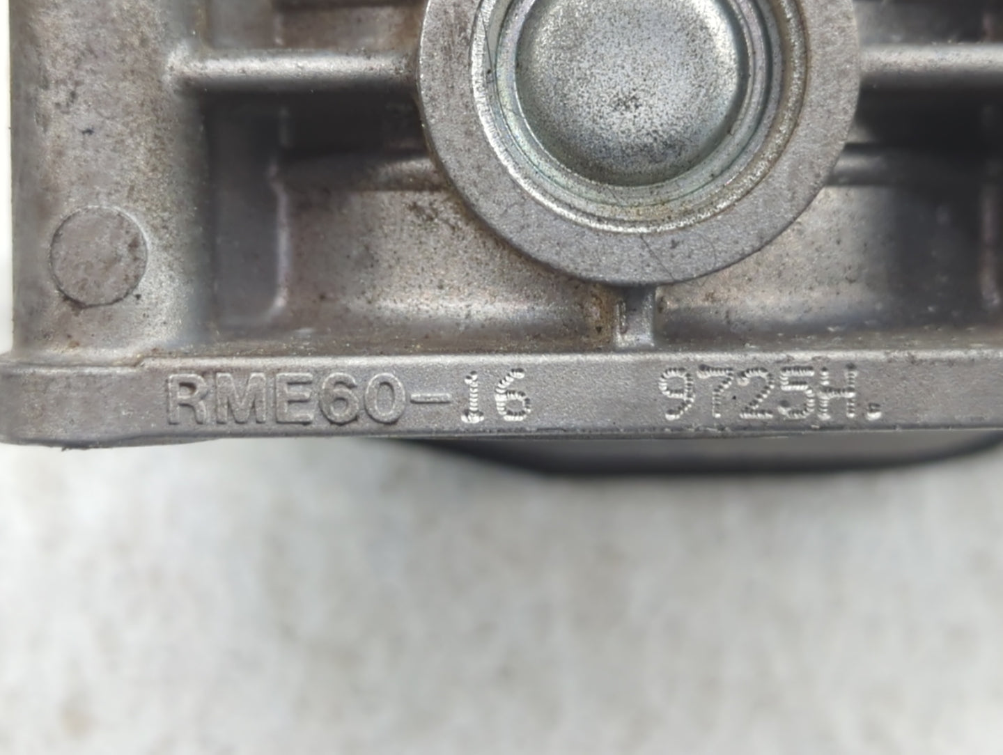 2008-2012 Infiniti Ex35 Throttle Body P/N:RME60-16 Fits Fits 2007 2008 2009 2010 2011 2012 2013 2014 2015 2016 2017 2018 201