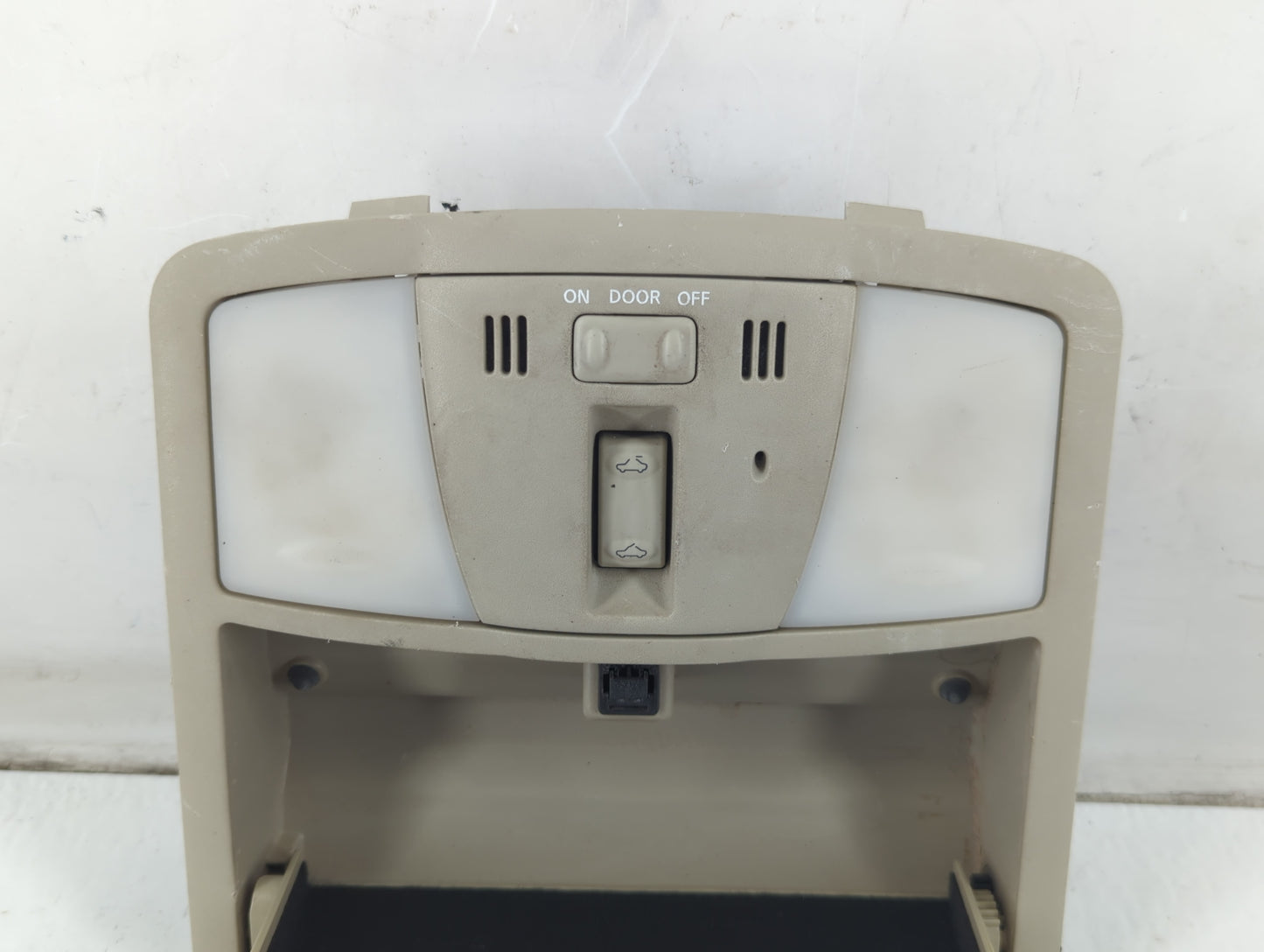 2009 Infiniti Fx35 Overhead Roof Console - Oemusedautoparts1.com