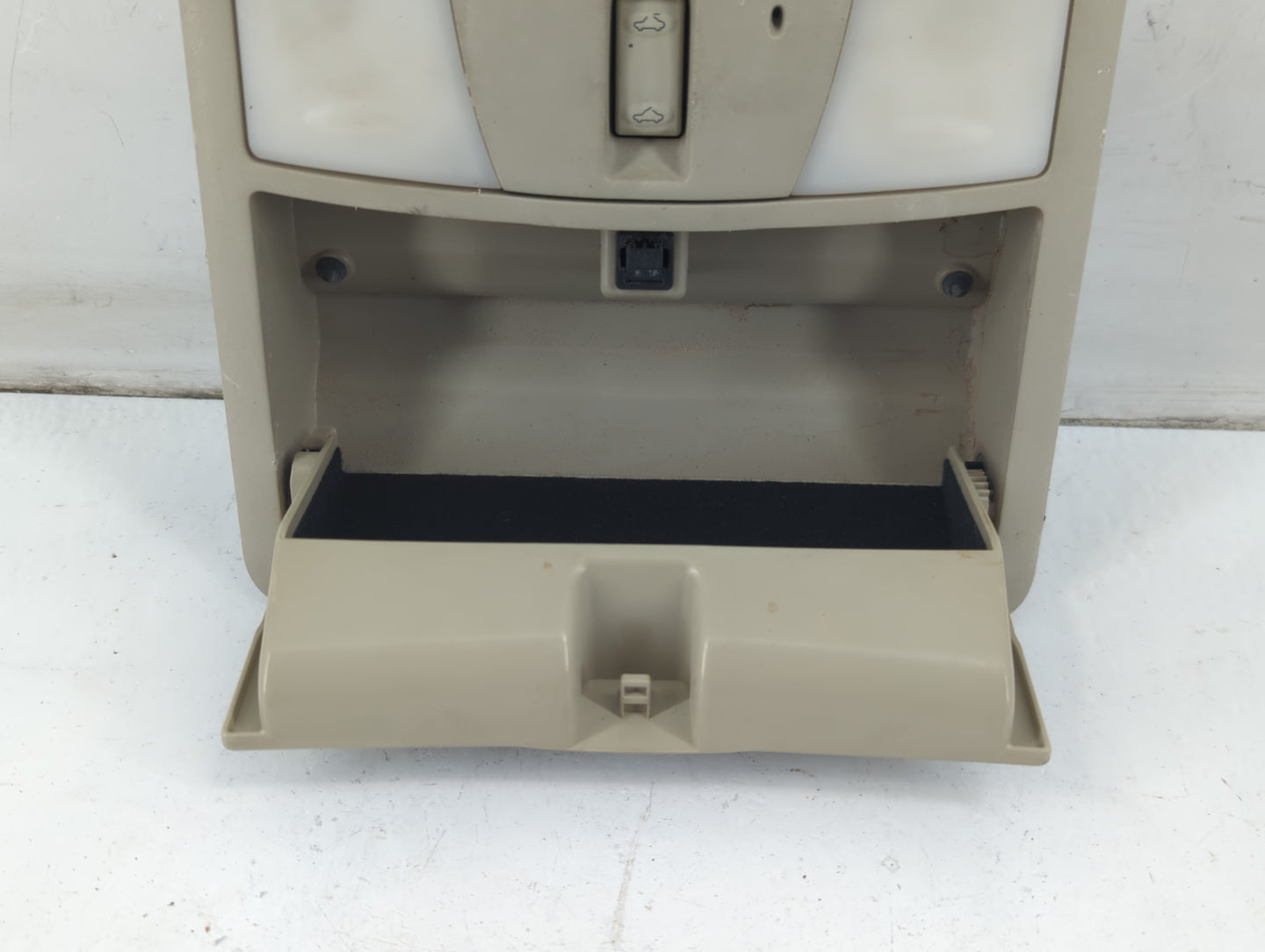 2009 Infiniti Fx35 Overhead Roof Console - Oemusedautoparts1.com